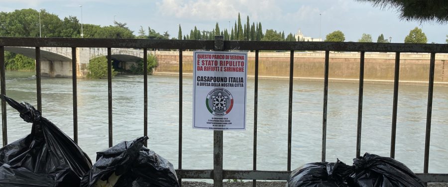 Verona, CasaPound riqualifica il parco in Lungadige Capuleti da immondizia e degrado