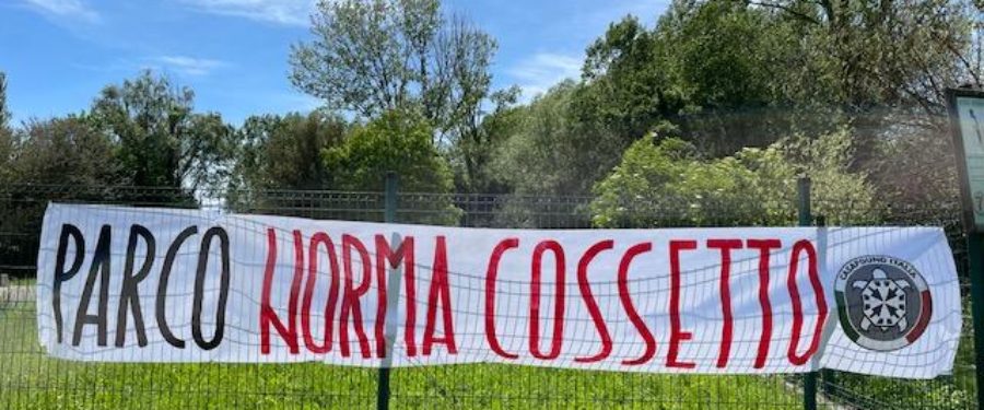 Rieti, CasaPound riqualifica e dona una panchina tricolore al parco ‘Norma Cossetto’