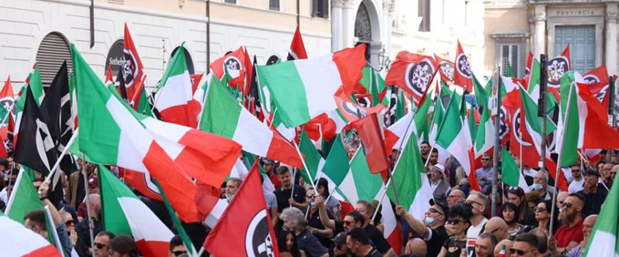 CasaPound riempie Piazza Santi Apostoli: “l’Italia deve tornare potenza”