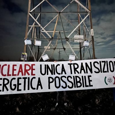 CARO ENERGIA, LA PROTESTA DI CASAPOUND: “nucleare unica transizione energetica possibile”