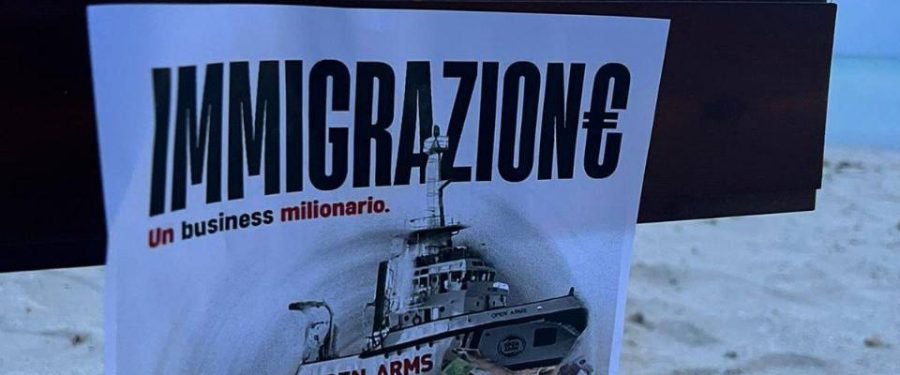Immigrazione, azione shock di CasaPound: croci e tombe su spiagge e luoghi degrado città italiane